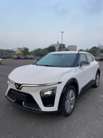 VinFast VF7 Eco Trắng